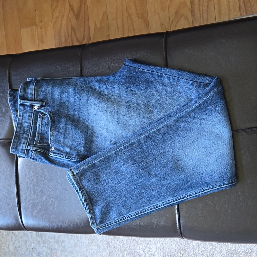 WHBM High-Rise Straight Sculpt Jeans